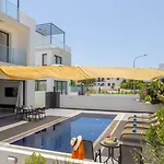 Casa de Férias Seaside Emerald *