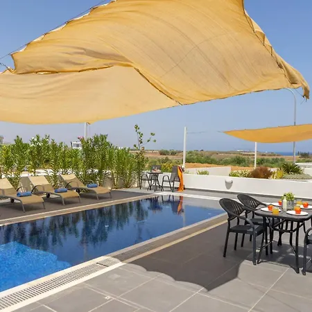 Seaside Emerald * Paralímni