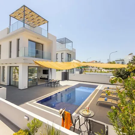 Seaside Emerald Paralimni