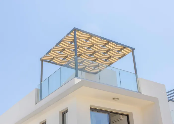 Seaside Emerald Paralimni