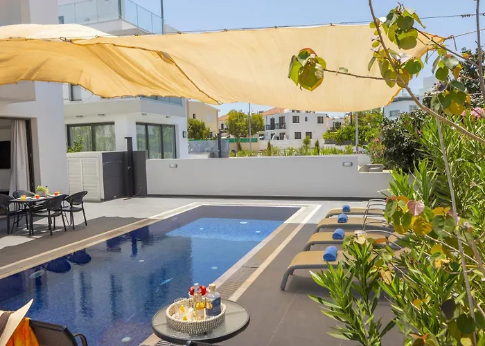 Seaside Emerald Paralimni