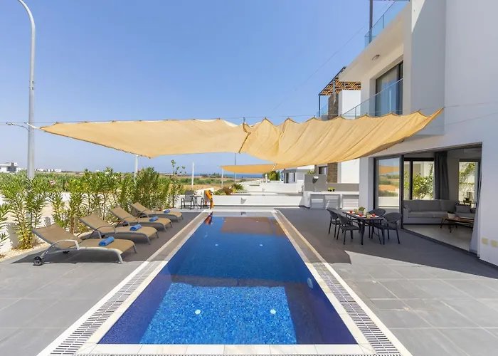 Seaside Emerald Paralimni