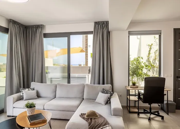 Seaside Emerald * Παραλίμνι