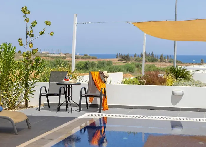 Seaside Emerald Paralimni